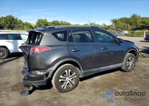 2018 Toyota Rav4 Le z USA, uszkodzony, nr VIN JTMZFREV9JJ157682